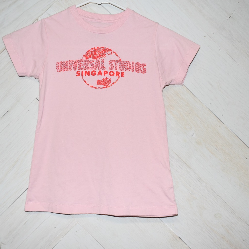 Universal Kids Light Pink Graphic Tee Size Medium Fitted